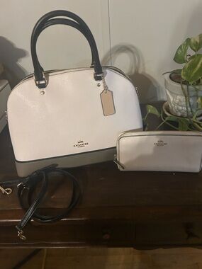 Coach Pebble Leather Satchel and Zip Wallet in Cream and Black